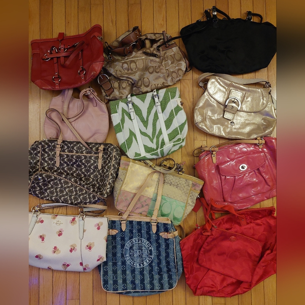 COACH PURSES